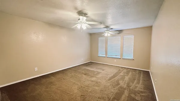 $1,795 | 8851 Kestrel Oak, Converse, TX 78109