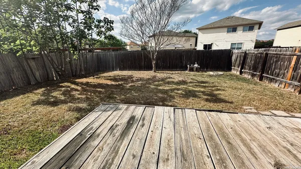 $1,795 | 8851 Kestrel Oak, Converse, TX 78109