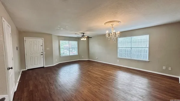 $1,795 | 8851 Kestrel Oak, Converse, TX 78109