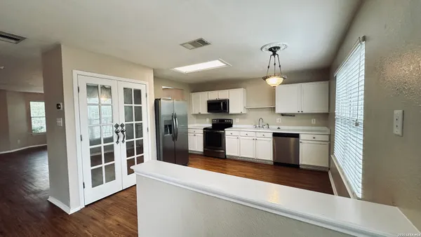 $1,795 | 8851 Kestrel Oak, Converse, TX 78109