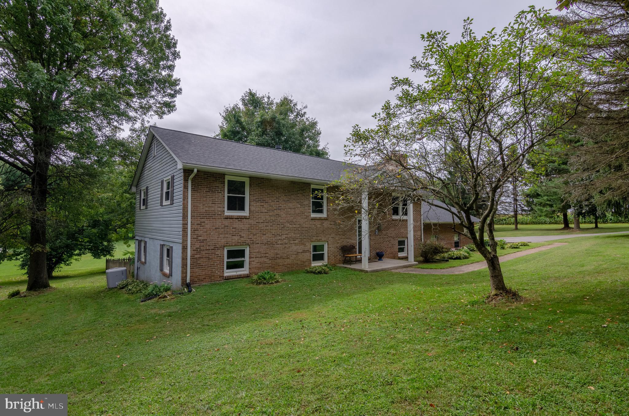 5199 Perry Road Mount Airy, MD 21771 - Photo 3 of 39