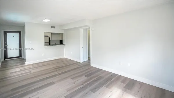 $2,600 | 810 Salzedo Street, Unit 10, Coral Gables, FL 33134