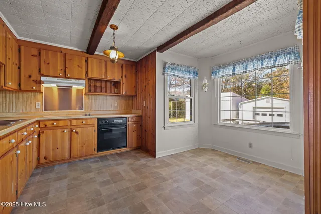 $279,500 | 2255 Highway 70, Beaufort, NC 28516