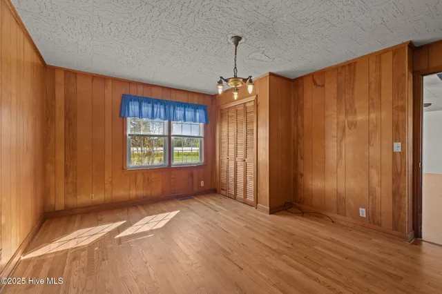 $279,500 | 2255 Highway 70, Beaufort, NC 28516