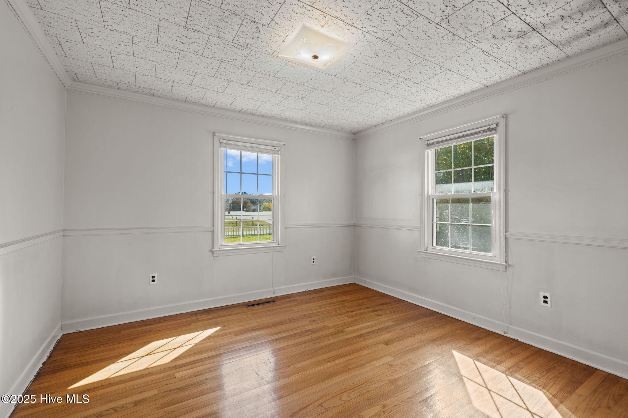 2255 Highway 70 Beaufort, NC 28516 - Photo 22 of 38 Bedroom 2