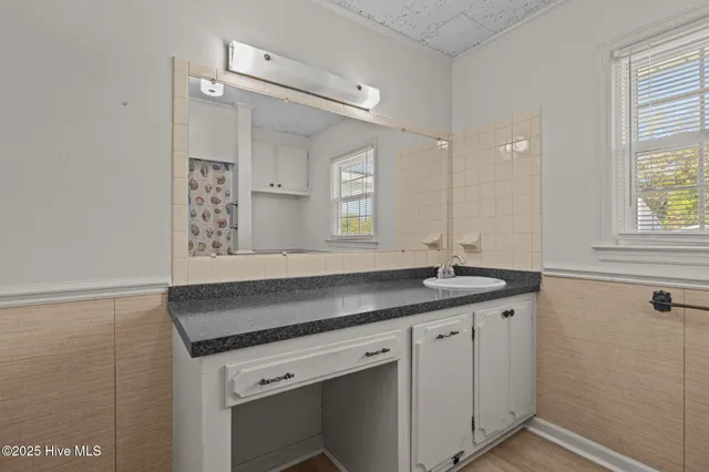 $279,500 | 2255 Highway 70, Beaufort, NC 28516