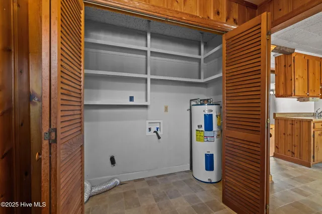 $279,500 | 2255 Highway 70, Beaufort, NC 28516