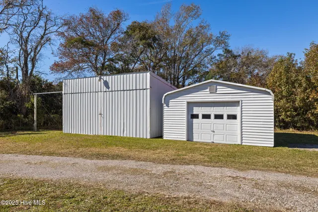 $279,500 | 2255 Highway 70, Beaufort, NC 28516