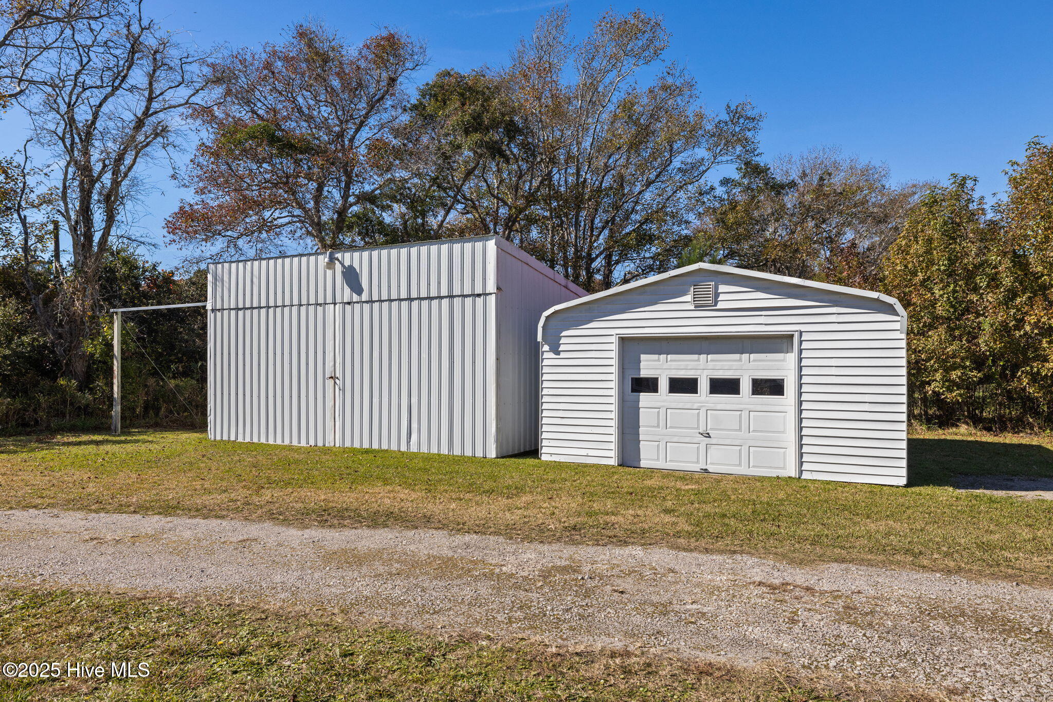 2255 Highway 70 Beaufort, NC 28516 - Photo 3 of 38 Garage & workshop