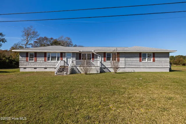 $279,500 | 2255 Highway 70, Beaufort, NC 28516