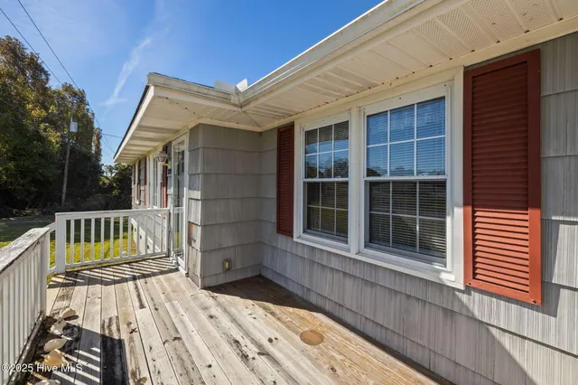 $279,500 | 2255 Highway 70, Beaufort, NC 28516