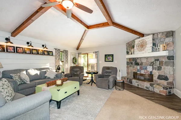 $595,000 | 4421 135th Avenue, Hamilton, MI 49419