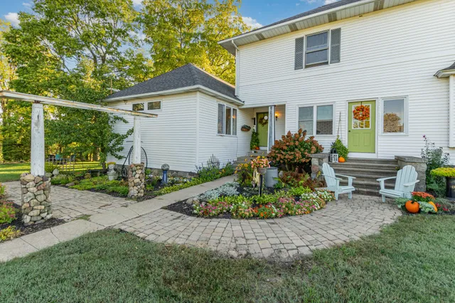 $595,000 | 4421 135th Avenue, Hamilton, MI 49419