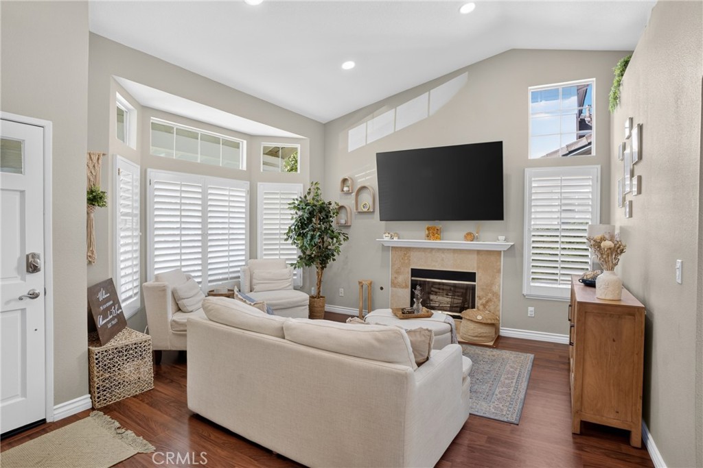 23463 Riversbridge Way Valencia, CA 91354 - Photo 7 of 52