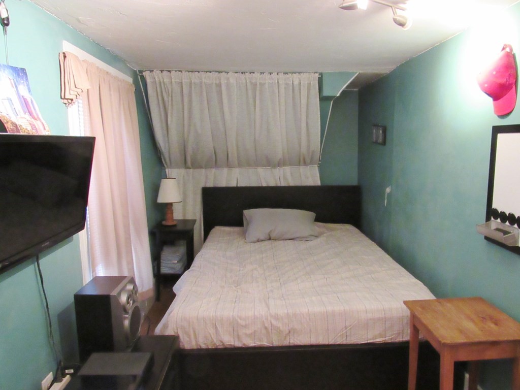 14 Pleasant Street Warren, MA 01092 - Photo 25 of 38 Gallery Image 25