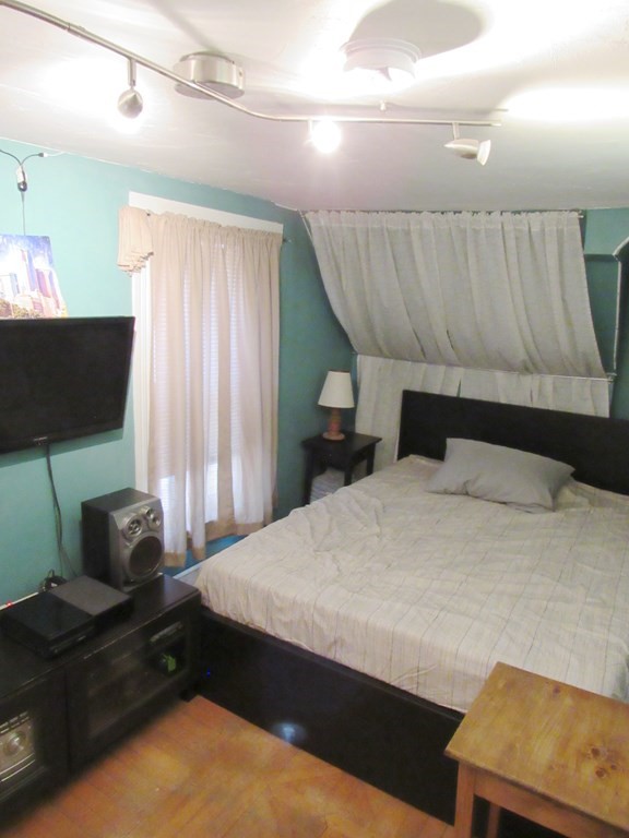 14 Pleasant Street Warren, MA 01092 - Photo 26 of 38 Gallery Image 26