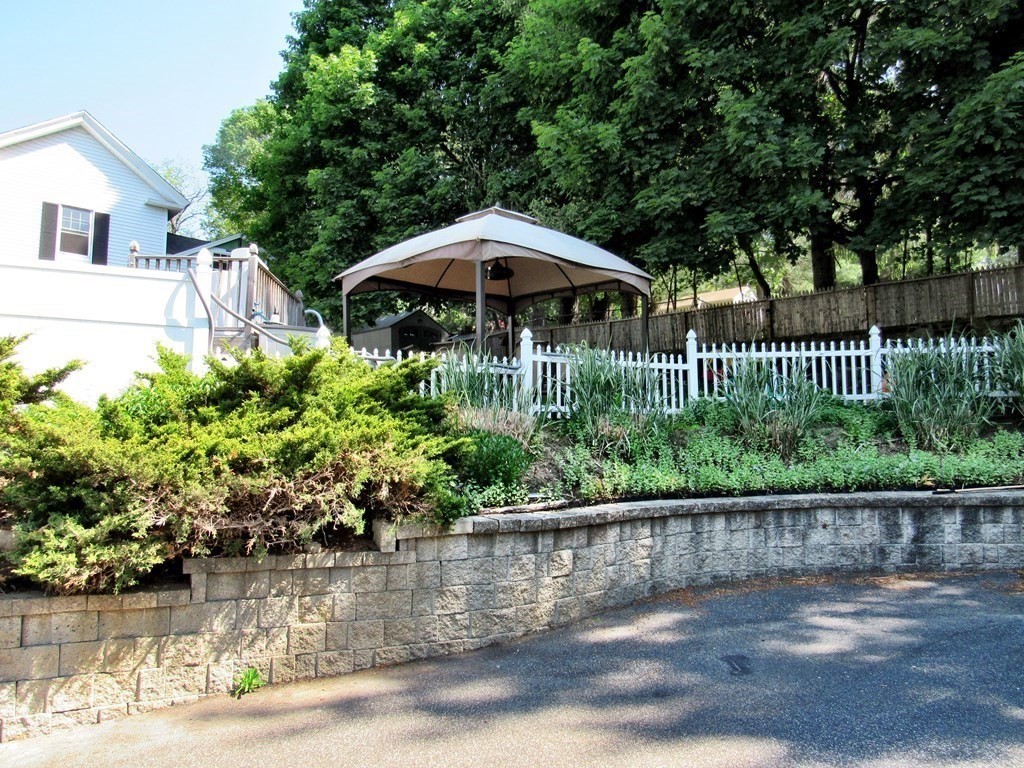 14 Pleasant Street Warren, MA 01092 - Photo 4 of 38 Gallery Image 4