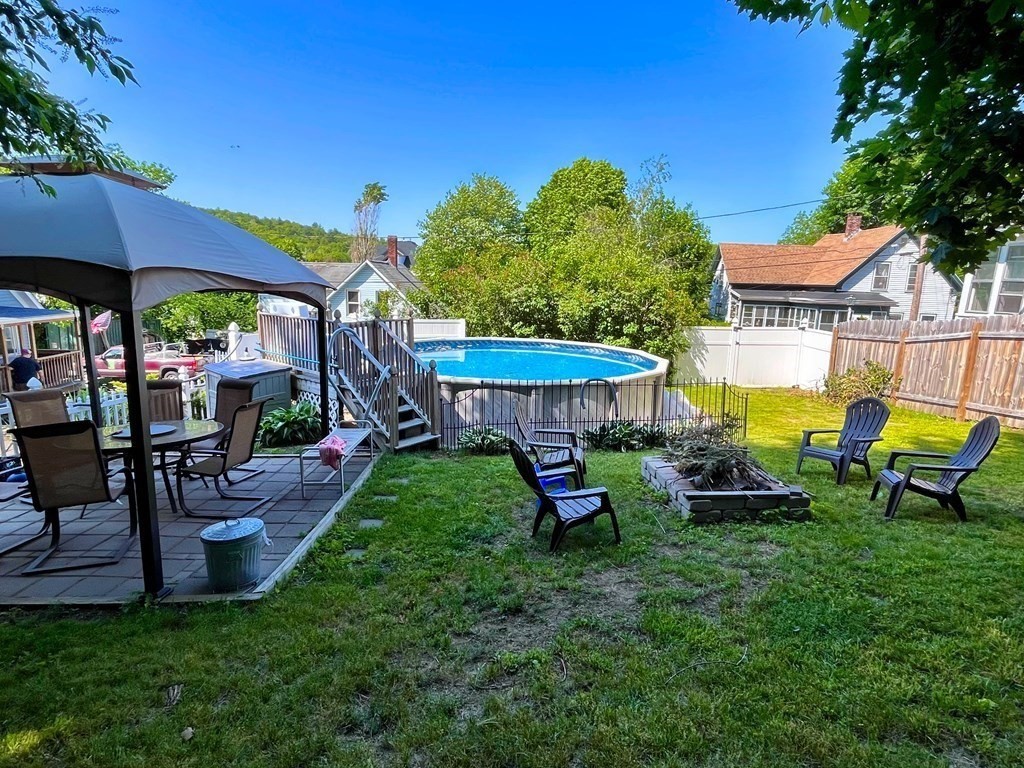 14 Pleasant Street Warren, MA 01092 - Photo 6 of 38 Gallery Image 6