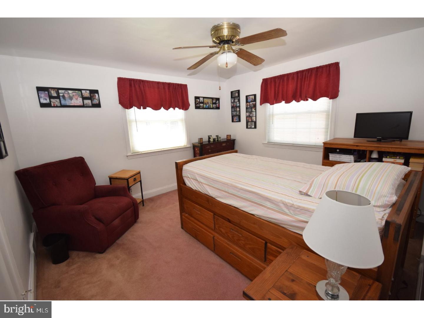 562 Evans Road Springfield, PA 19064 - Photo 15 of 22 Bedroom 2