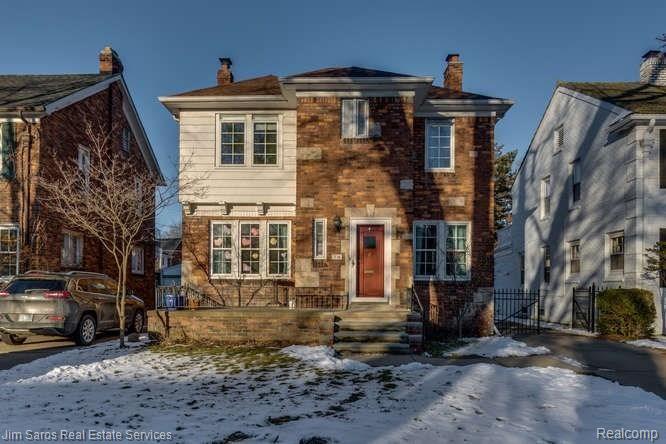 326 Moran Road Grosse Pointe, MI 48236 - Photo 1 of 23 326 Moran Rd Grosse Pointe-small-024-1-326 Moran Road0024FULL-666x445-72dpi.jpg