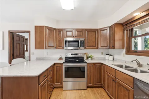 $950,000 | 1843 Eisenhower Drive, Louisville, CO 80027