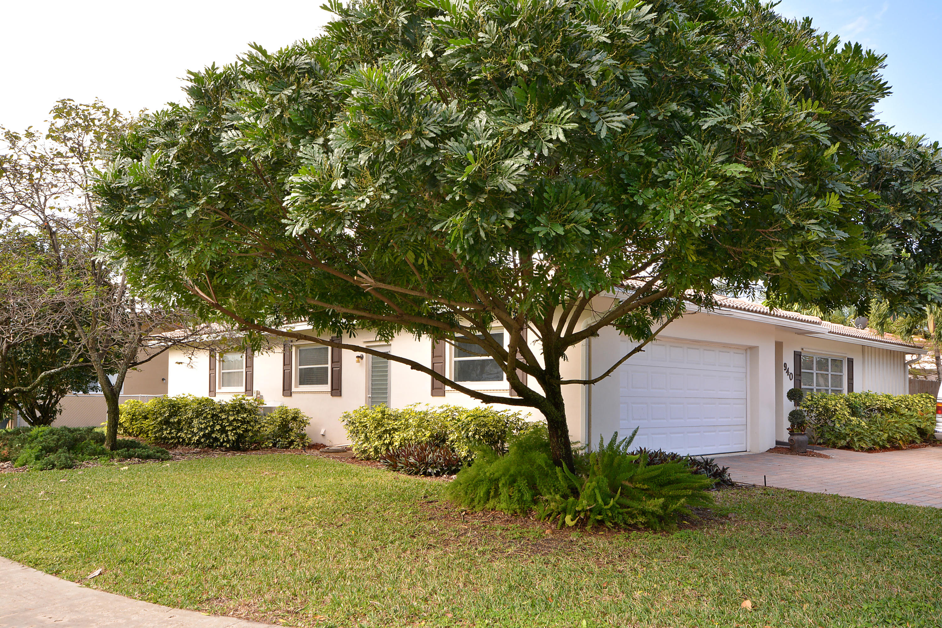 940 Northwest 10th Street Boca Raton, FL 33486 - Photo 1 of 23 VHT-RX-10213746_0.jpg
