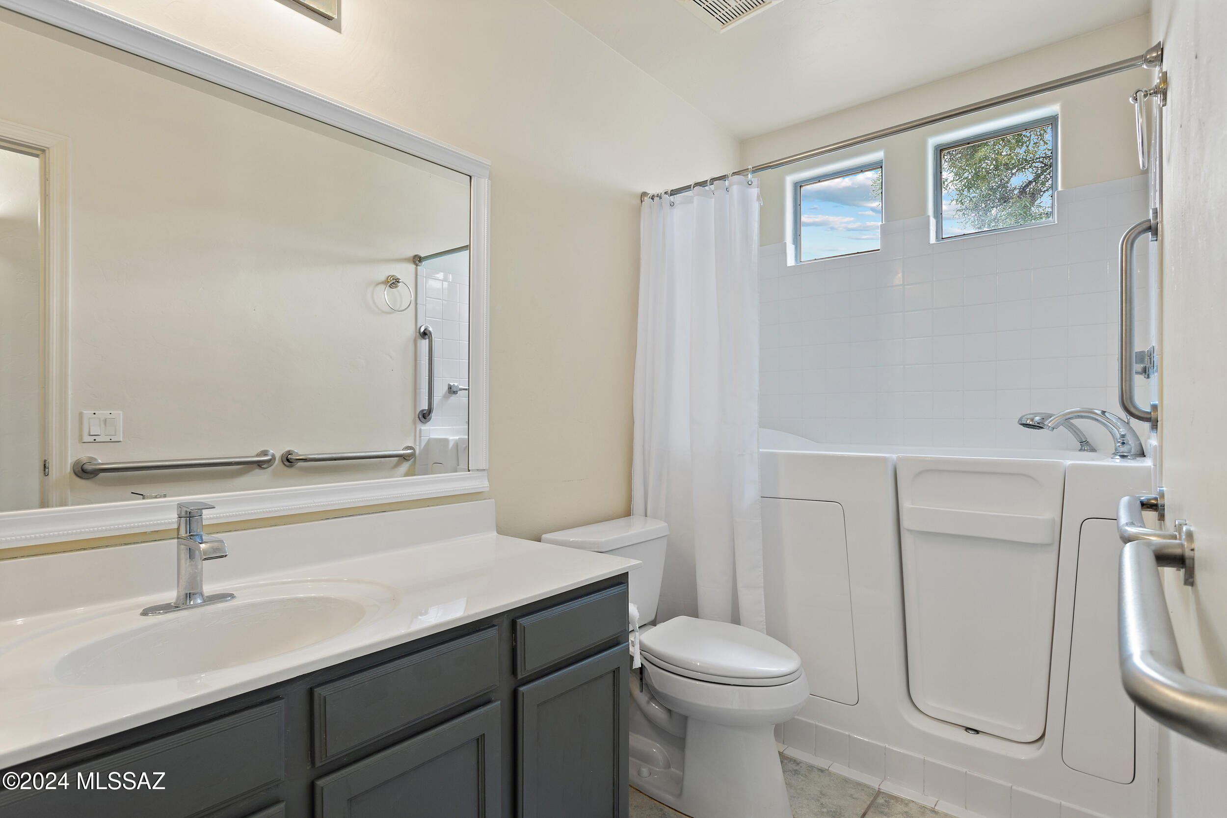319 West Greys Road Tucson, AZ 85737 - Photo 5 of 29 Gallery Image 5