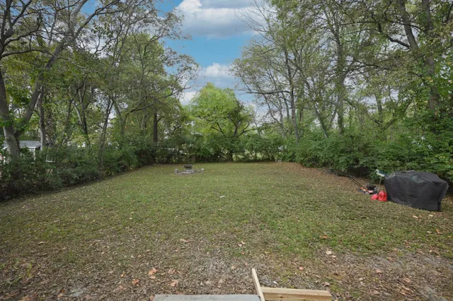 a view of a outdoor space