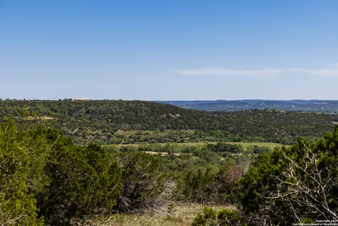 $899,000 | 179 North Countless Views Drive, Kerrville, TX 78003