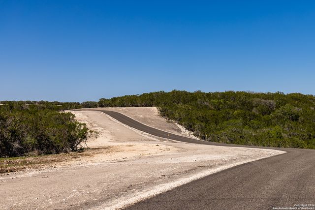 $899,000 | 179 North Countless Views Drive, Kerrville, TX 78003