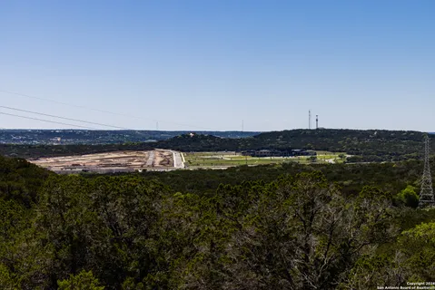 $899,000 | 179 North Countless Views Drive, Kerrville, TX 78003