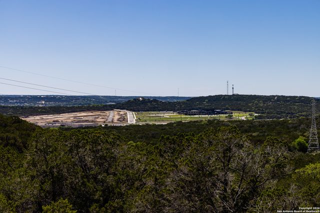 $899,000 | 179 North Countless Views Drive, Kerrville, TX 78003