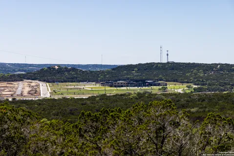 $899,000 | 179 North Countless Views Drive, Kerrville, TX 78003