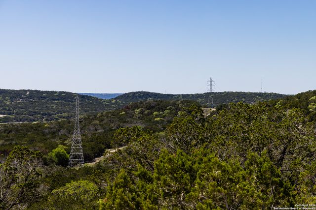 $899,000 | 179 North Countless Views Drive, Kerrville, TX 78003