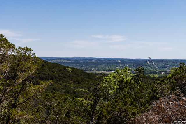 $899,000 | 179 North Countless Views Drive, Kerrville, TX 78003