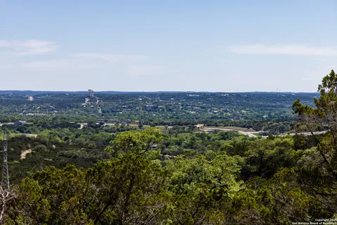 $899,000 | 179 North Countless Views Drive, Kerrville, TX 78003