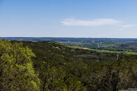 $899,000 | 179 North Countless Views Drive, Kerrville, TX 78003