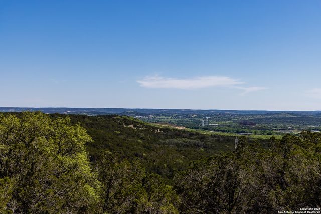 $899,000 | 179 North Countless Views Drive, Kerrville, TX 78003