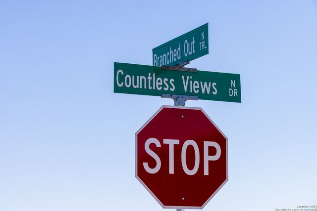 $899,000 | 179 North Countless Views Drive, Kerrville, TX 78003