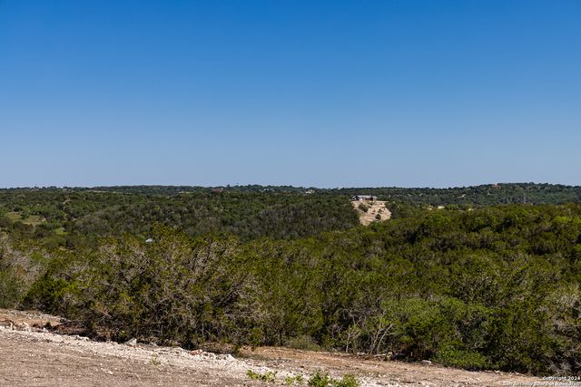 $899,000 | 179 North Countless Views Drive, Kerrville, TX 78003