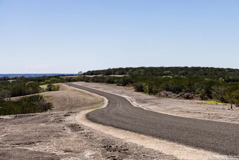 $899,000 | 179 North Countless Views Drive, Kerrville, TX 78003