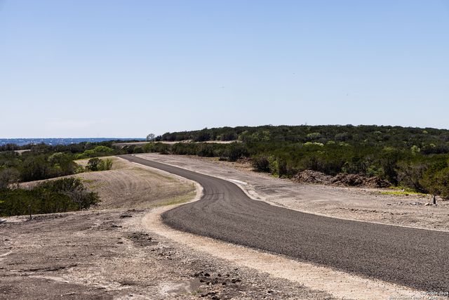 $899,000 | 179 North Countless Views Drive, Kerrville, TX 78003