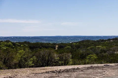 $899,000 | 179 North Countless Views Drive, Kerrville, TX 78003