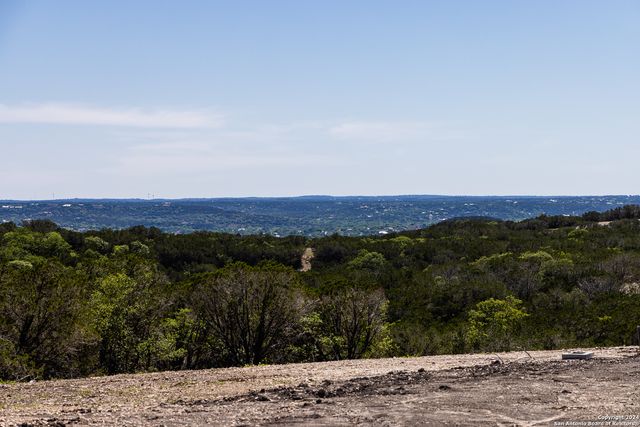 $899,000 | 179 North Countless Views Drive, Kerrville, TX 78003