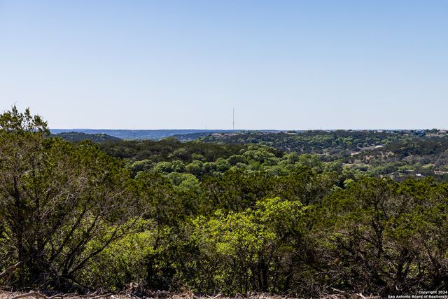 $899,000 | 179 North Countless Views Drive, Kerrville, TX 78003
