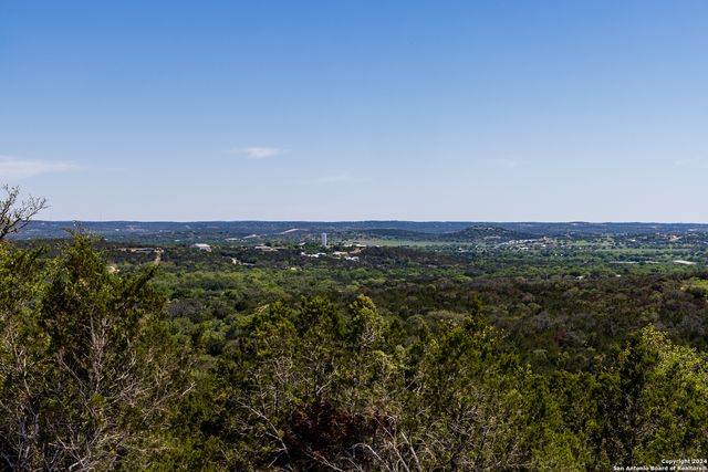 $899,000 | 179 North Countless Views Drive, Kerrville, TX 78003