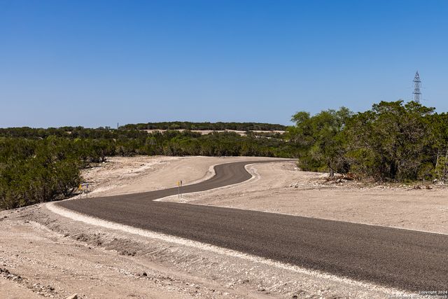 $899,000 | 179 North Countless Views Drive, Kerrville, TX 78003