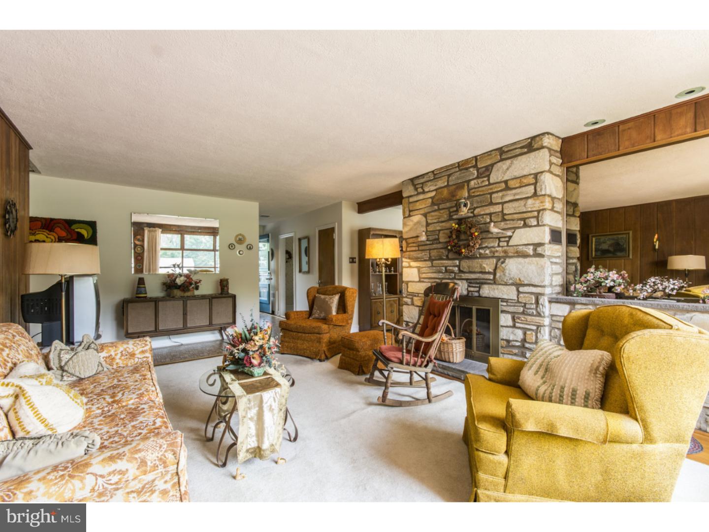 1008 West Welsh Road Ambler, PA 19002 - Photo 5 of 23 Living Room