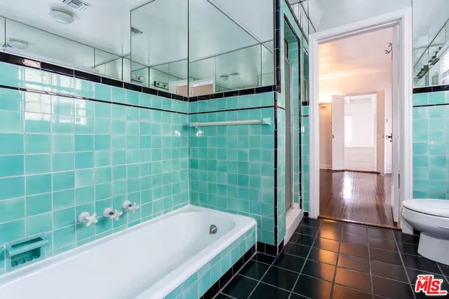 $6,500 | 146 North Citrus Avenue, Los Angeles, CA 90036