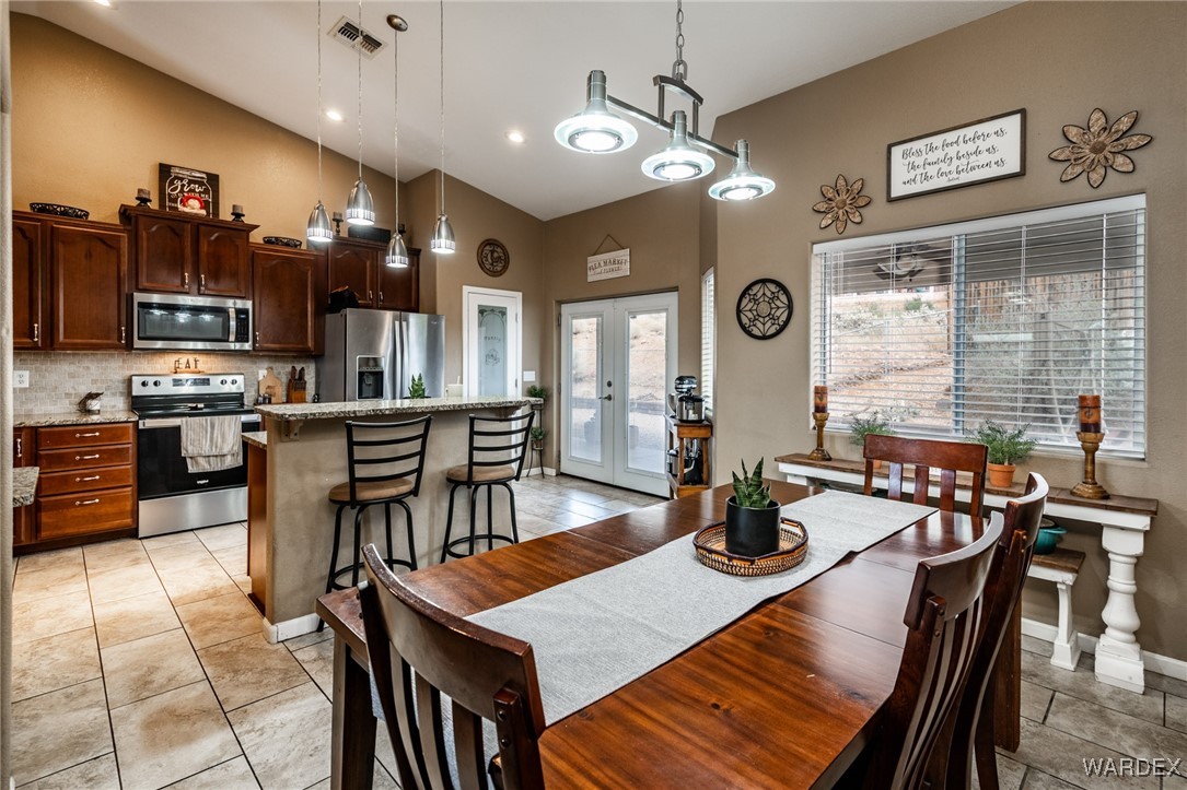 4178 Bluff Road Golden Valley, AZ 86413 - Photo 15 of 42 Dining Area